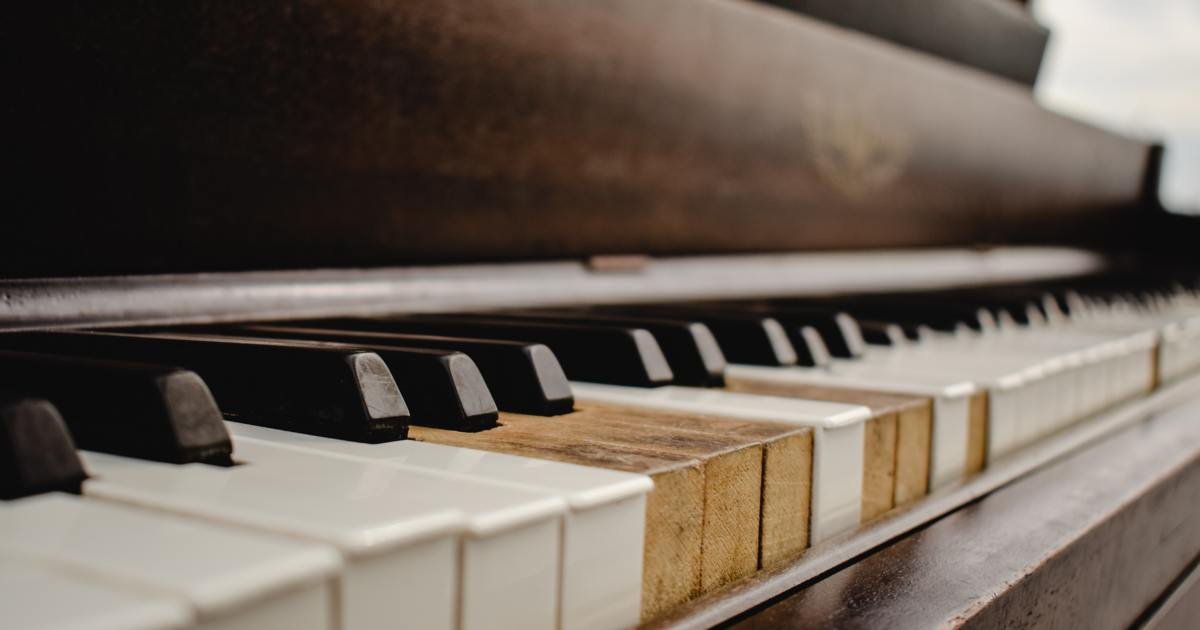 the-positive-effects-of-playing-the-piano-on-your-brain